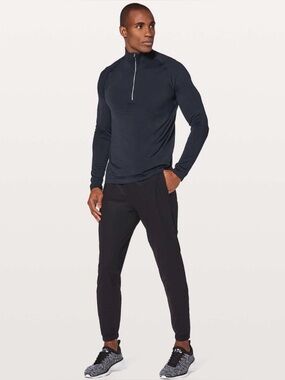 Lululemon Men's Metal Vent Tech 1/2 Zip Size XL
